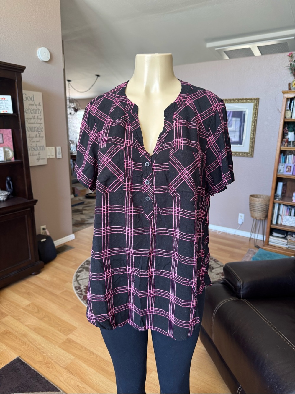 Torrid black & pink plaid short sleeve V-neck blouse-size XL